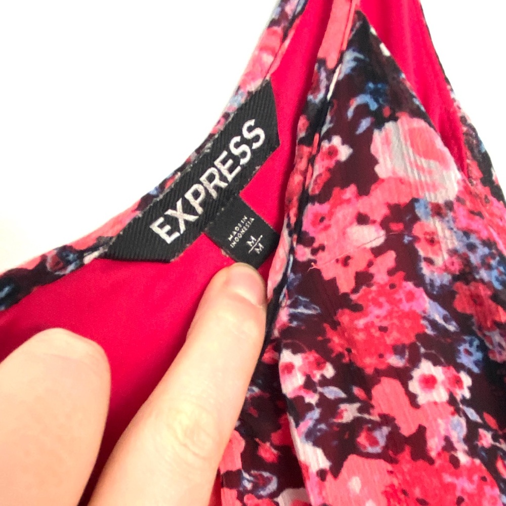Express Floral Tank - Picture 3 of 5